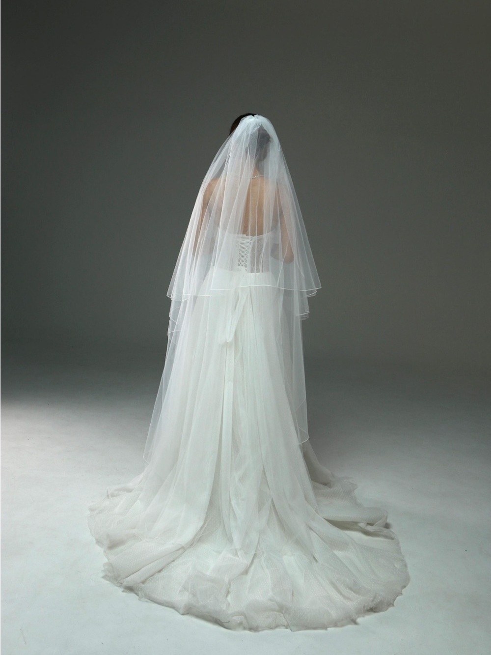 Ivory Veil for Wedding - Picture 2 of 6